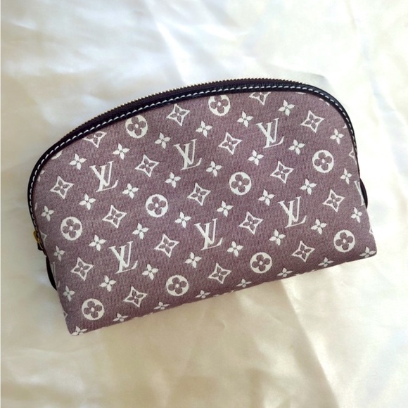Louis Vuitton Handbags - RARE Louis Vuitton Pink Idylle Cosmetic Pouch New in Box!